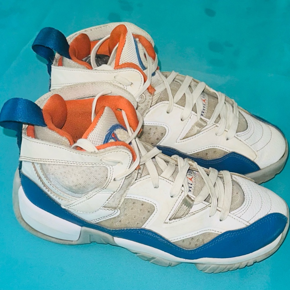 Jordan - Blue Whit and Orange 6y